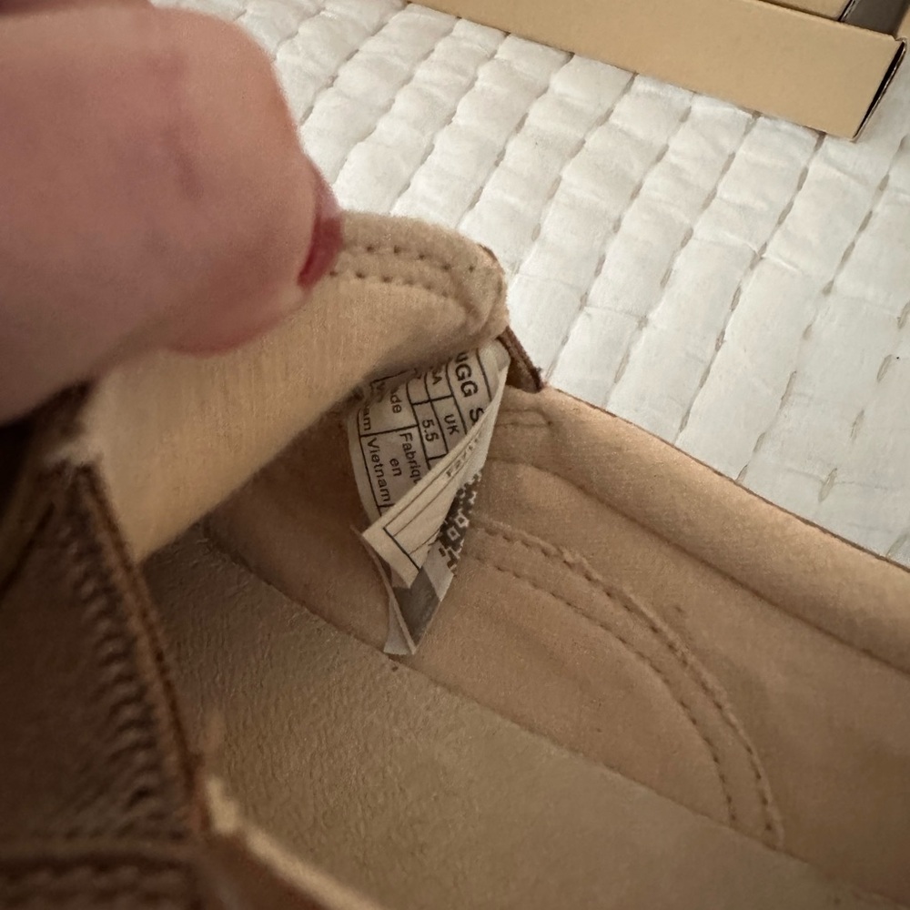 UGG Woman’s Tan Leather Slip-Ons - Picture 4 of 6